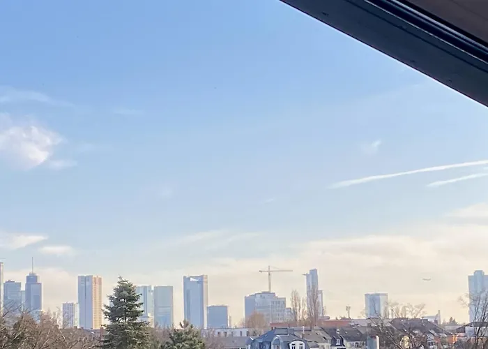 民宿 Schoenes Erwachen Im Frankfurter Penthouse 美因河畔法兰克福